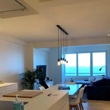 Oskar Luxe Op Zeedijk Met Zeezicht