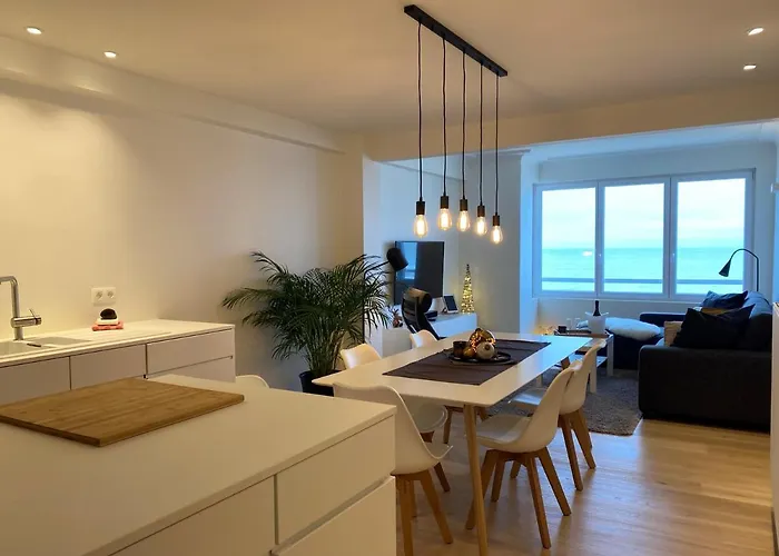 Oskar Luxe Op Zeedijk Met Zeezicht